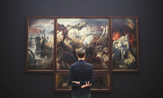 Museum moving header